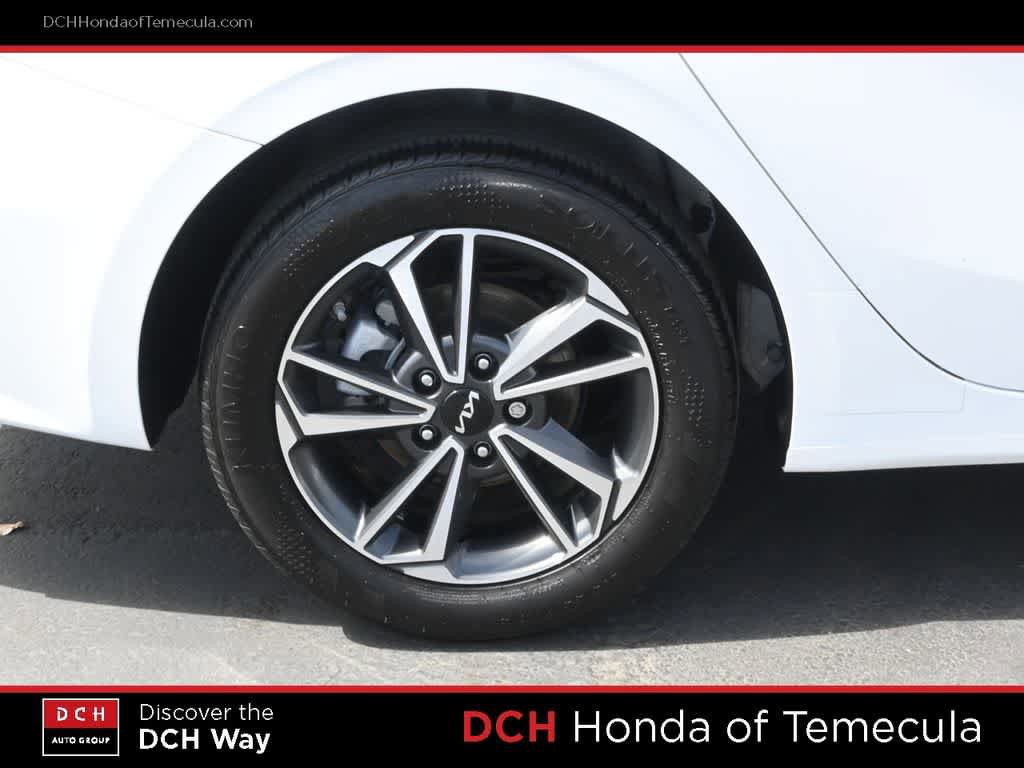 Used 2024 Kia Forte LXS w/ LXS Technology Package FWD image 25