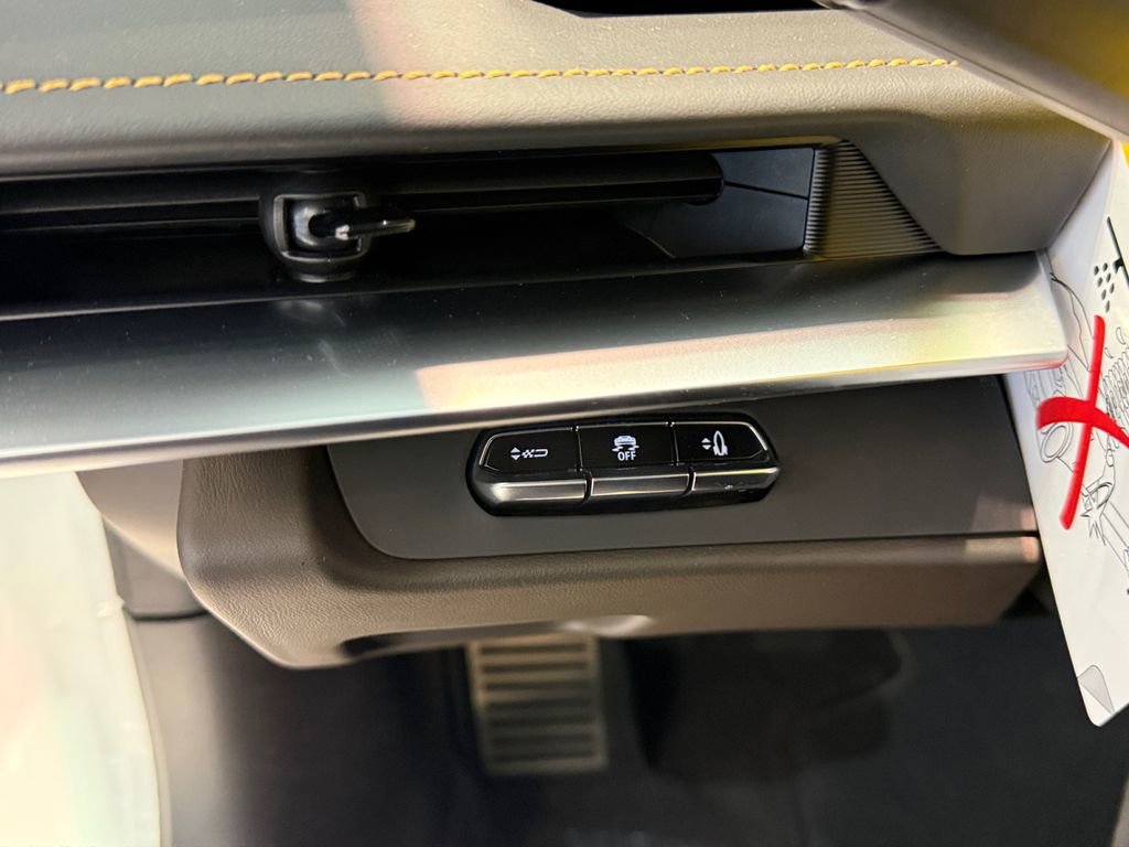 New 2026 Chevrolet Corvette Z06 image 17