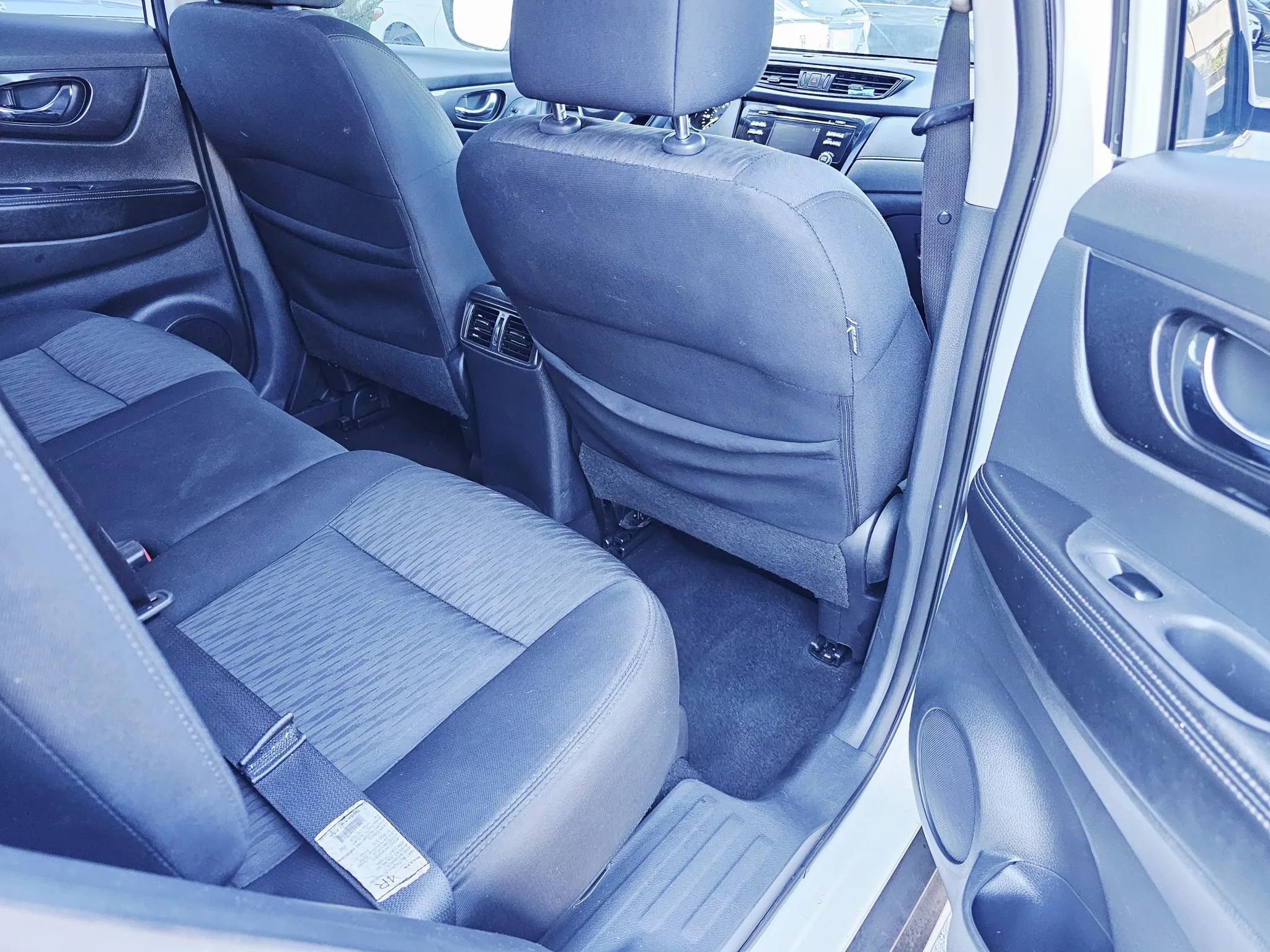 Used 2017 Nissan Rogue S image 12
