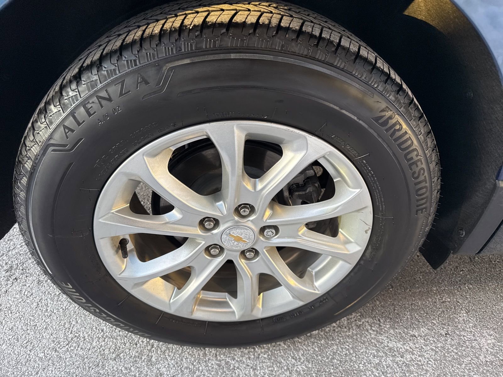 Used 2021 Chevrolet Equinox LT image 12