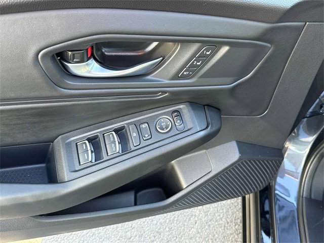 Used 2025 Honda Accord EX-L image 11