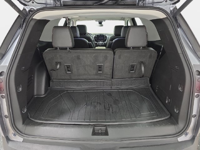 Used 2020 Chevrolet Traverse RS w/ LPO, Floor Liner Package AWD/4WD image 35
