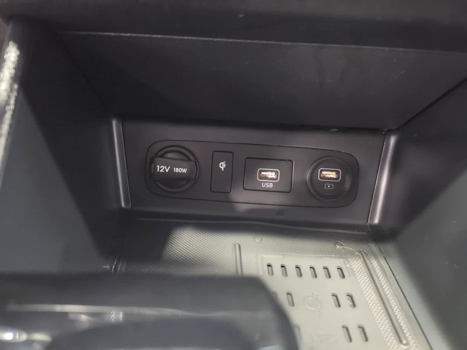 Used 2023 Hyundai Sonata Limited w/ Preferred Accessory Package FWD image 23