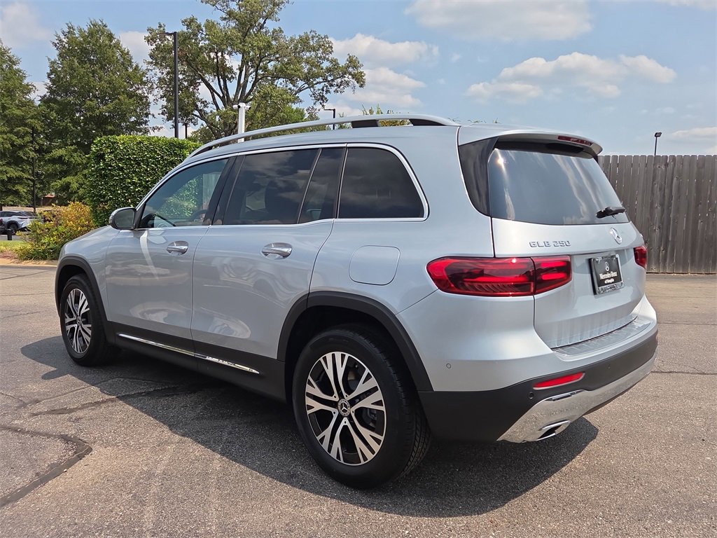 New 2026 Mercedes-Benz GLB 250 4MATIC image 3