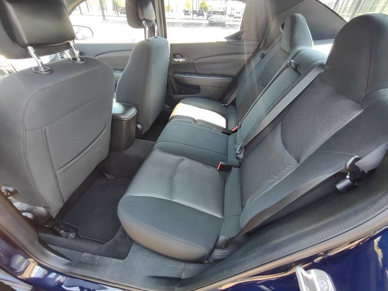 Used 2014 Dodge Avenger SE w/ Rallye Appearance Group FWD image 16