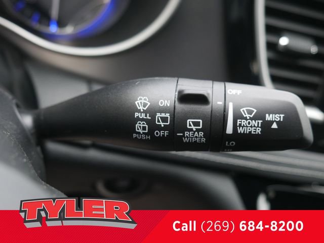 New 2026 Chrysler Pacifica Select AWD/4WD image 26