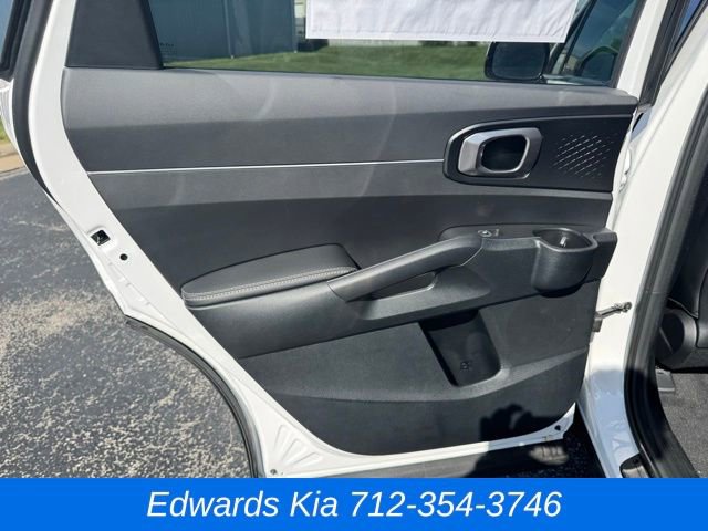 New 2025 Kia Sorento S w/ Panoramic Sunroof Package image 16