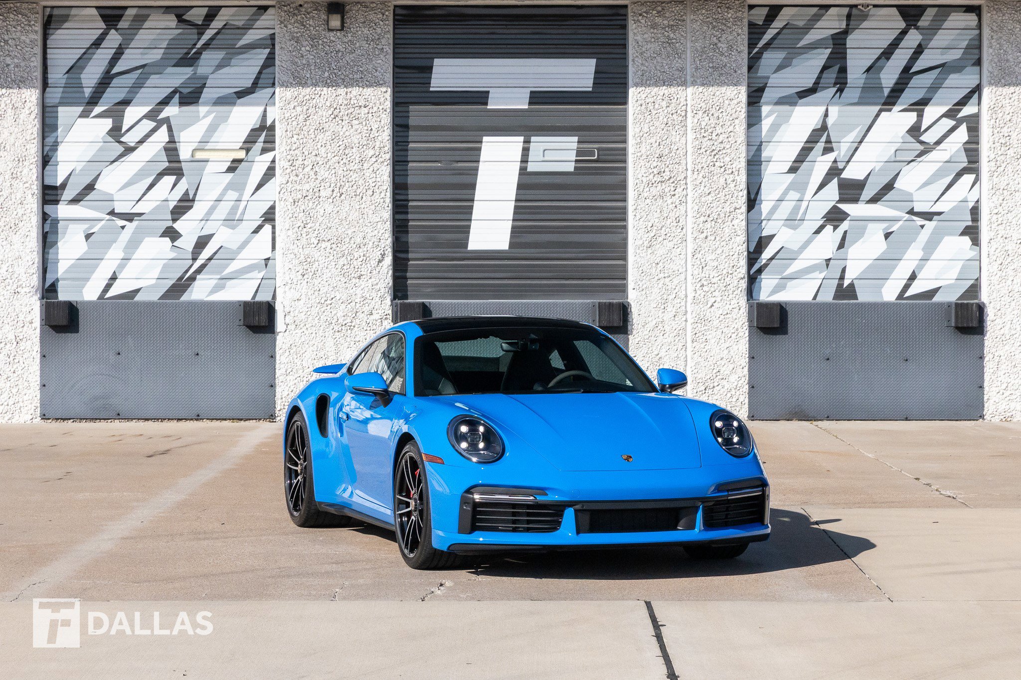 Used 2022 Porsche 911 Turbo image 1