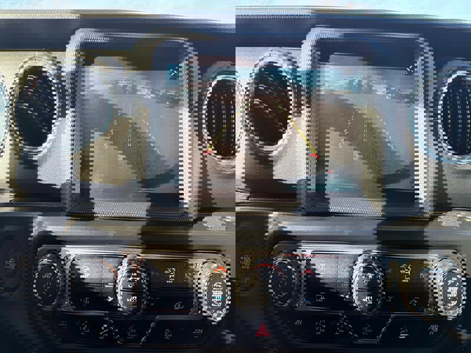 Used 2022 Jeep Wrangler Unlimited Sahara image 17