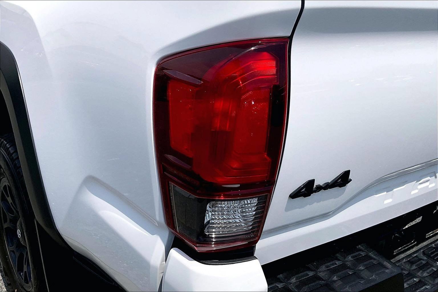 Used 2019 Toyota Tacoma SR w/ SX Package AWD/4WD image 27