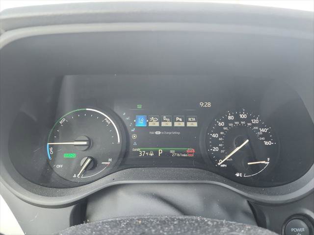 Certified 2025 Toyota Sienna XLE image 18