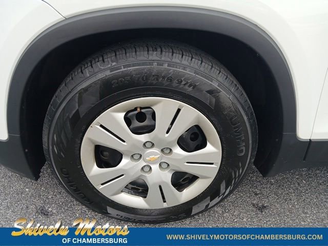 Used 2015 Chevrolet Trax LS FWD image 2