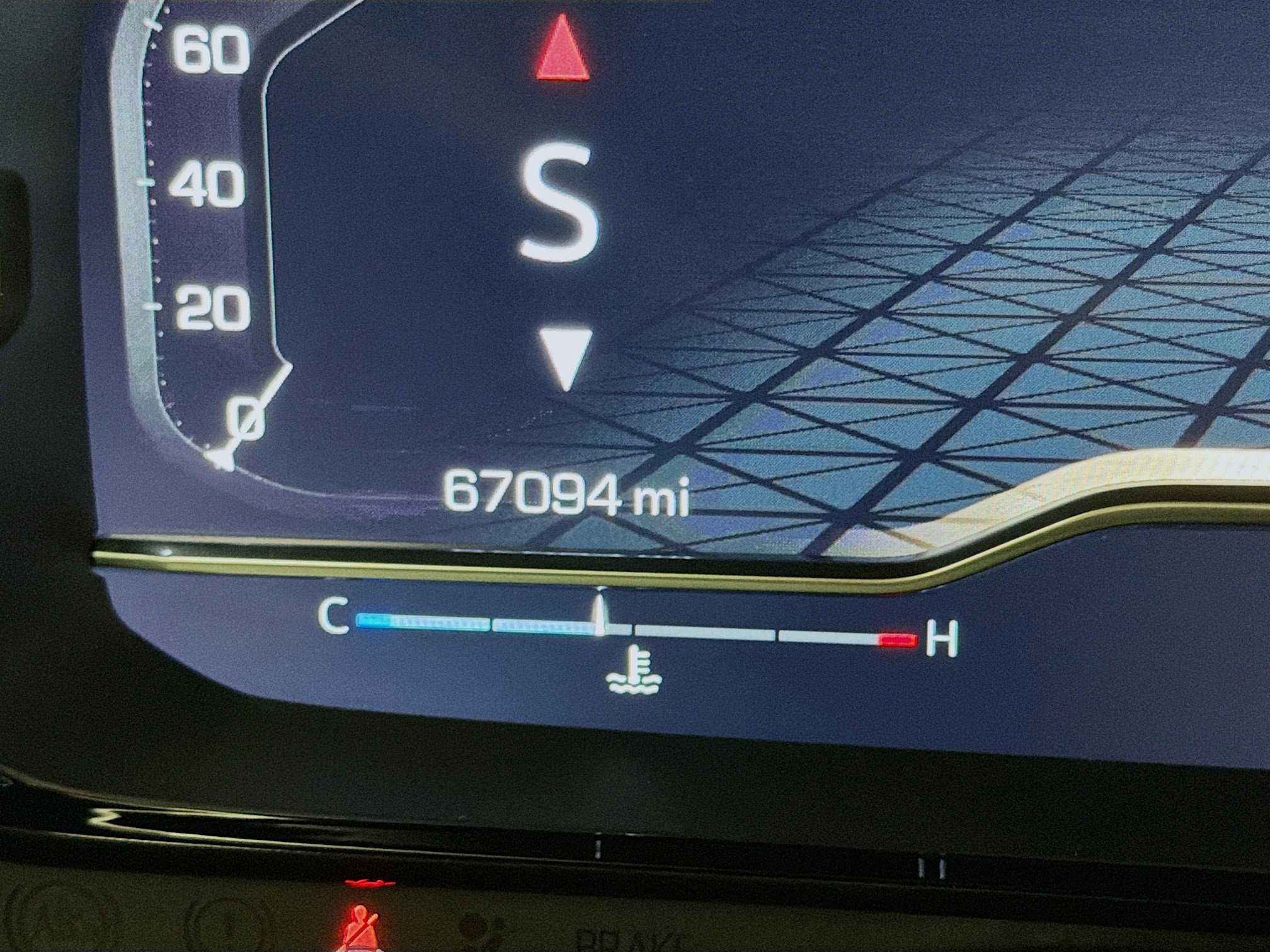 Used 2023 GMC Yukon Denali RWD image 8