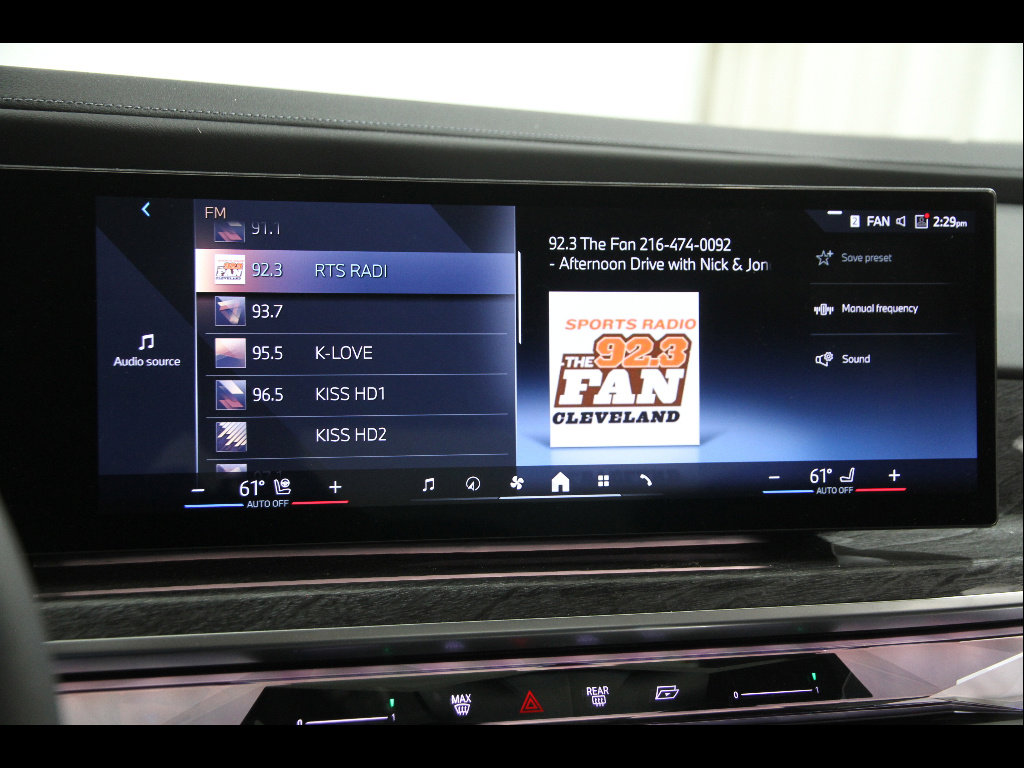 Certified 2024 BMW 760i xDrive AWD/4WD image 10