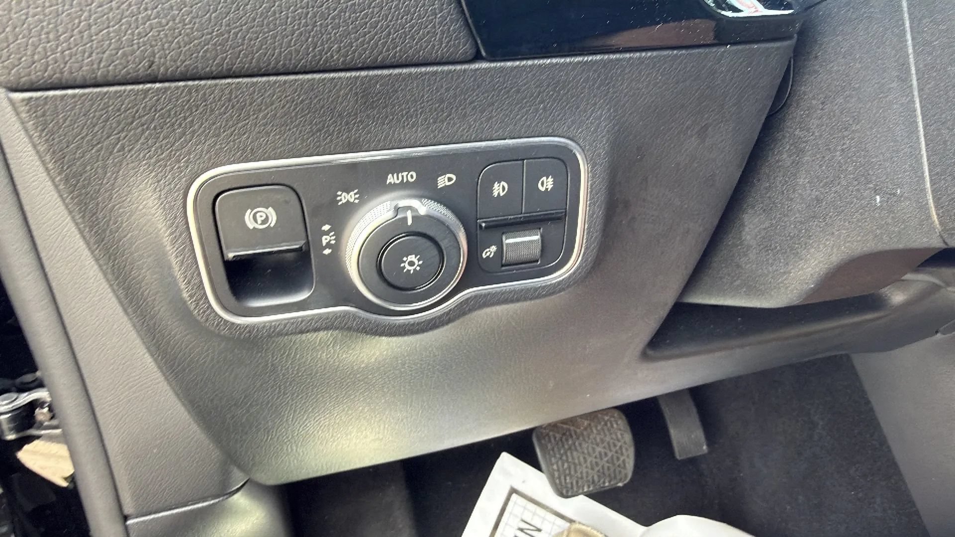 Used 2025 Mercedes-Benz GLA 250 image 15