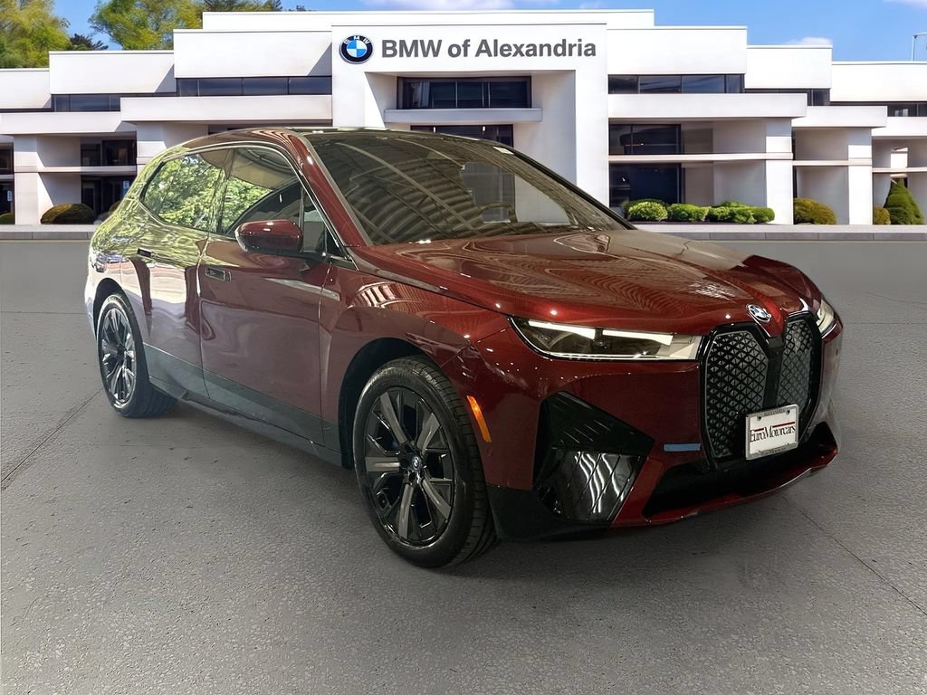 Certified 2024 BMW iX xDrive50 w/ Sport Package AWD/4WD image 3