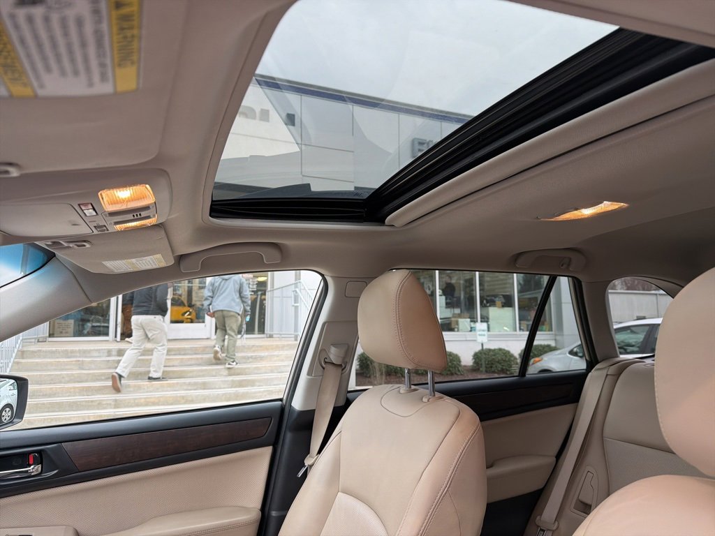 Used 2017 Subaru Outback 2.5i Limited image 11