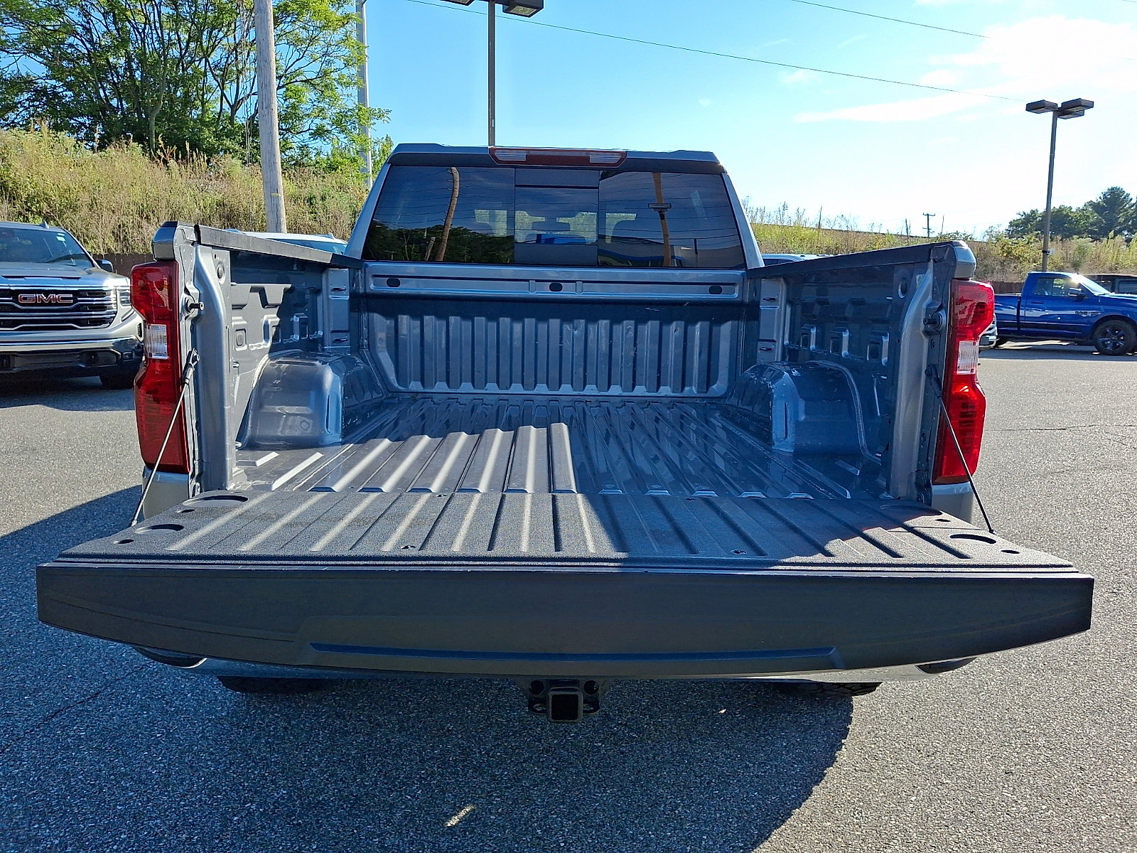 Used 2021 Chevrolet Silverado 1500 LT w/ Convenience Package II AWD/4WD image 29