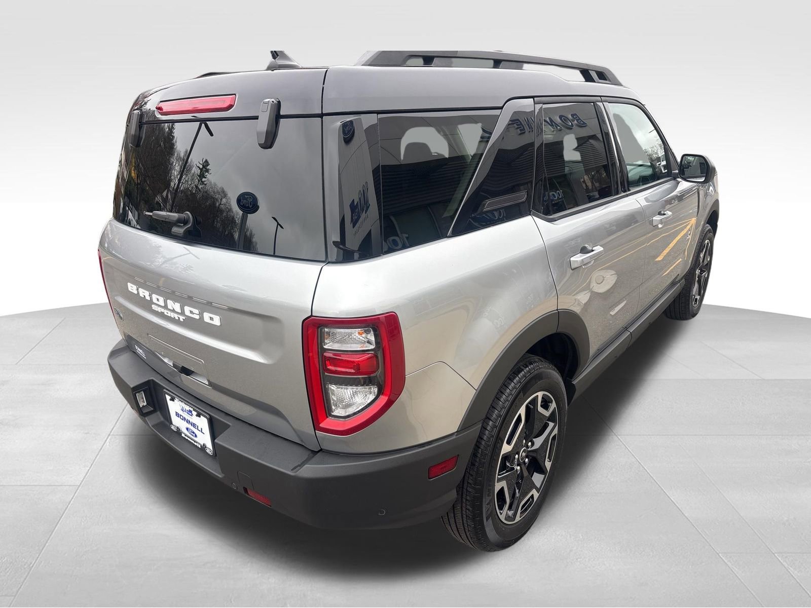 Used 2023 Ford Bronco Sport Outer Banks w/ Tech Package image 6