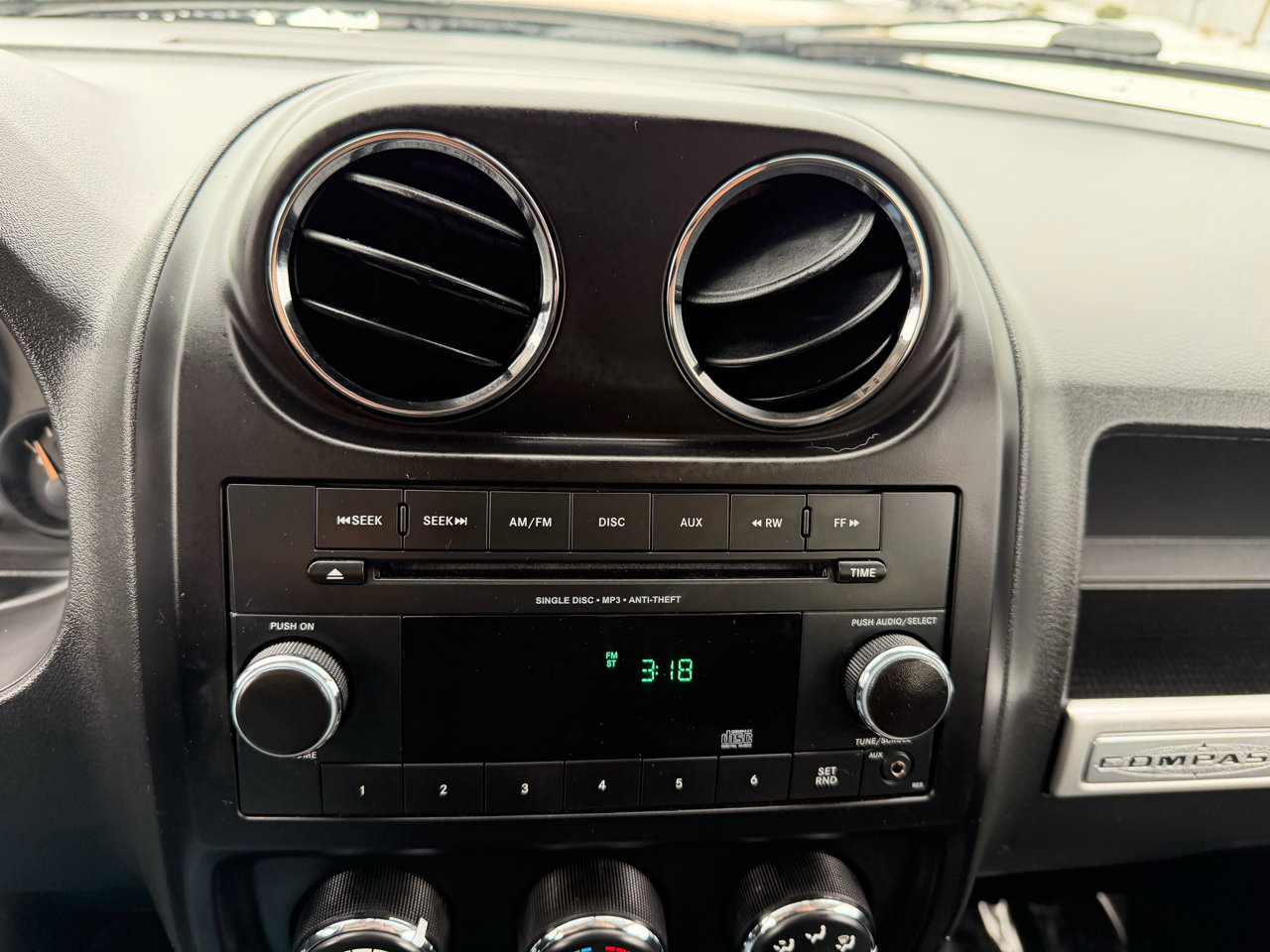 Used 2014 Jeep Compass Sport w/ Power Value Group image 11