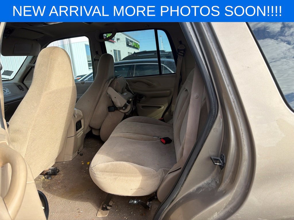 Used 2002 Ford Expedition XLT AWD/4WD image 12