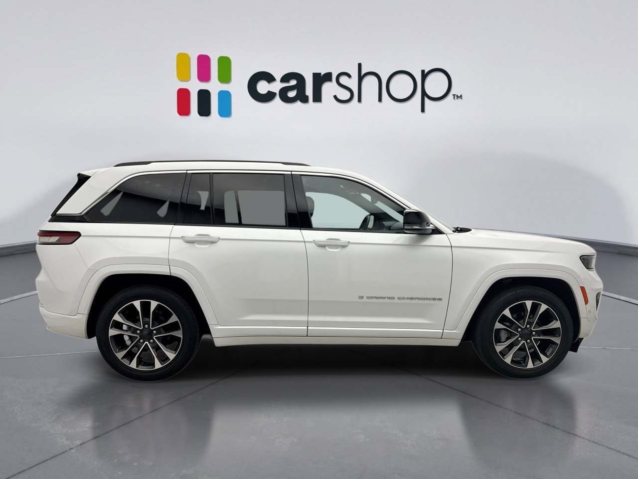 Used 2022 Jeep Grand Cherokee Overland image 6