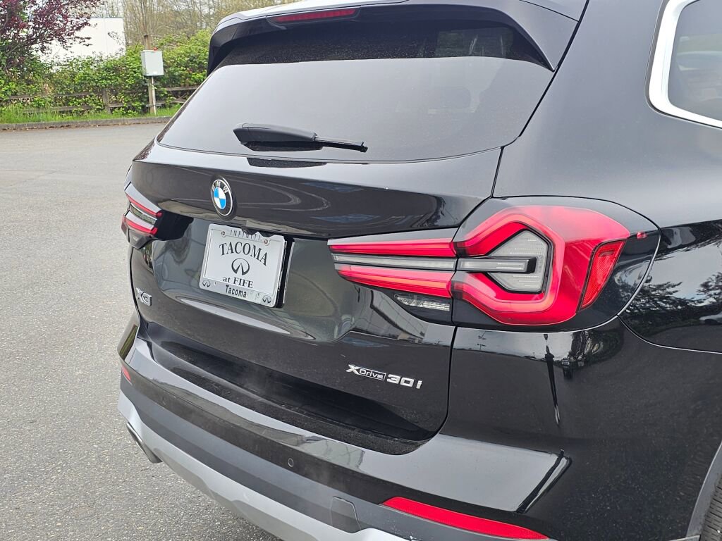 Used 2024 BMW X3 xDrive30i w/ Premium Essential Package image 17