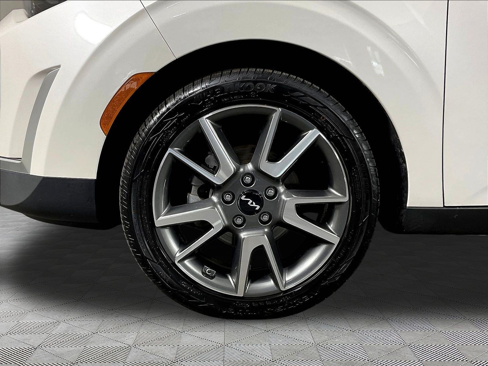 Used 2024 Kia Soul EX w/ Option Group 015 FWD image 34
