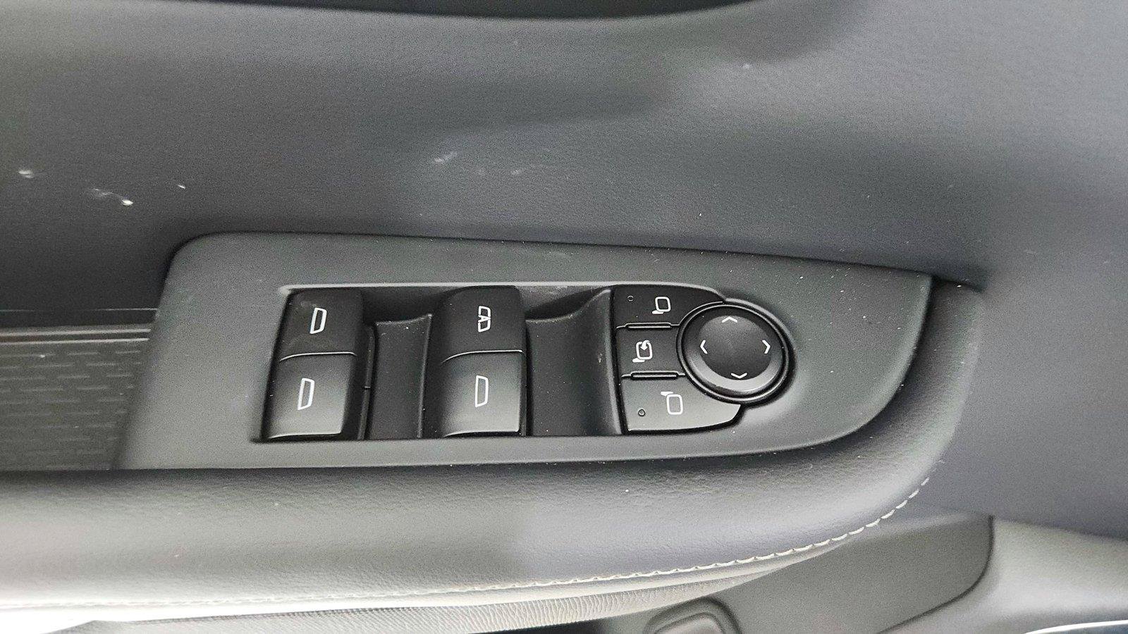Used 2026 Buick Enclave Preferred AWD/4WD image 17