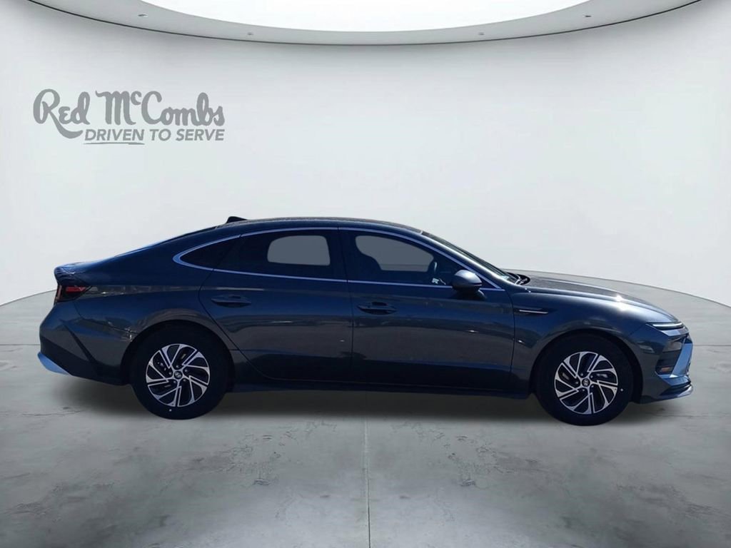 New 2026 Hyundai Sonata Blue FWD image 6