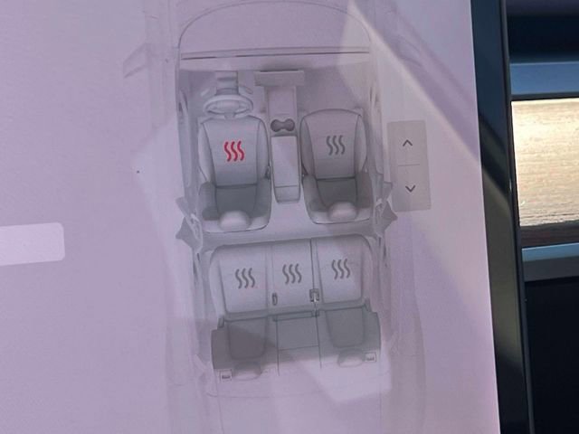 Used 2021 Tesla Model Y Performance image 27