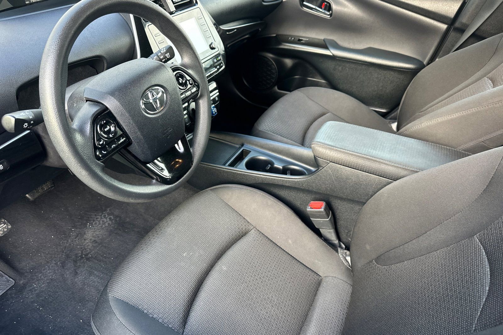 Certified 2022 Toyota Prius LE image 11