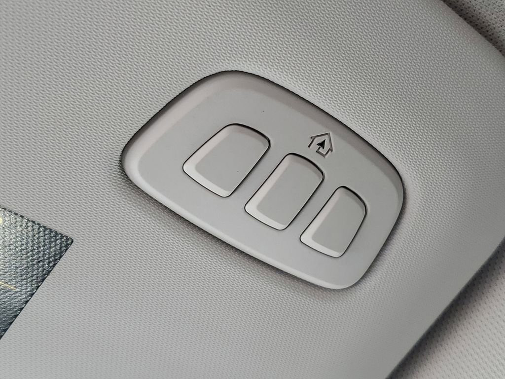 Certified 2025 Ford Escape Platinum image 26