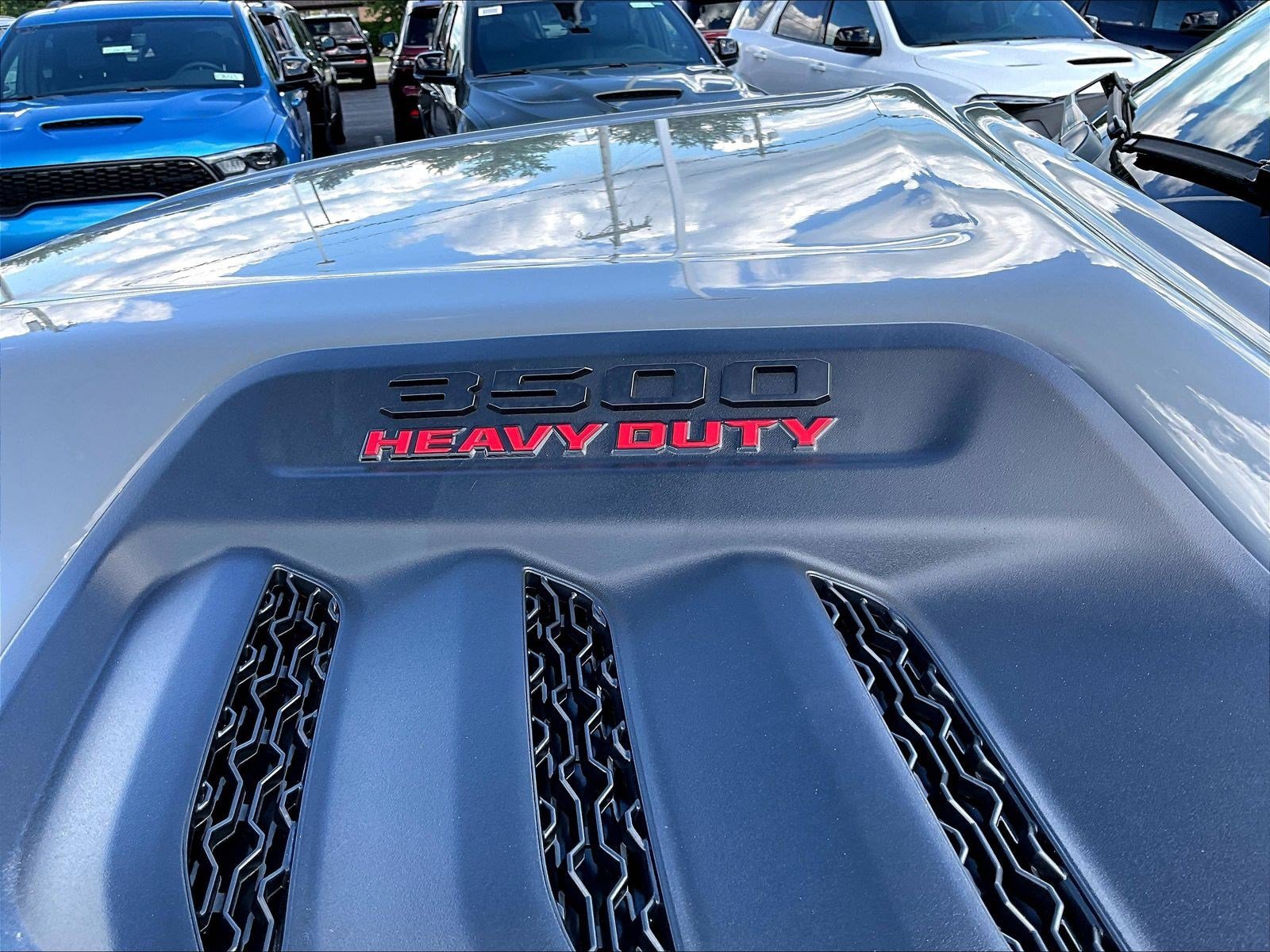 New 2026 RAM 3500 Limited AWD/4WD image 13