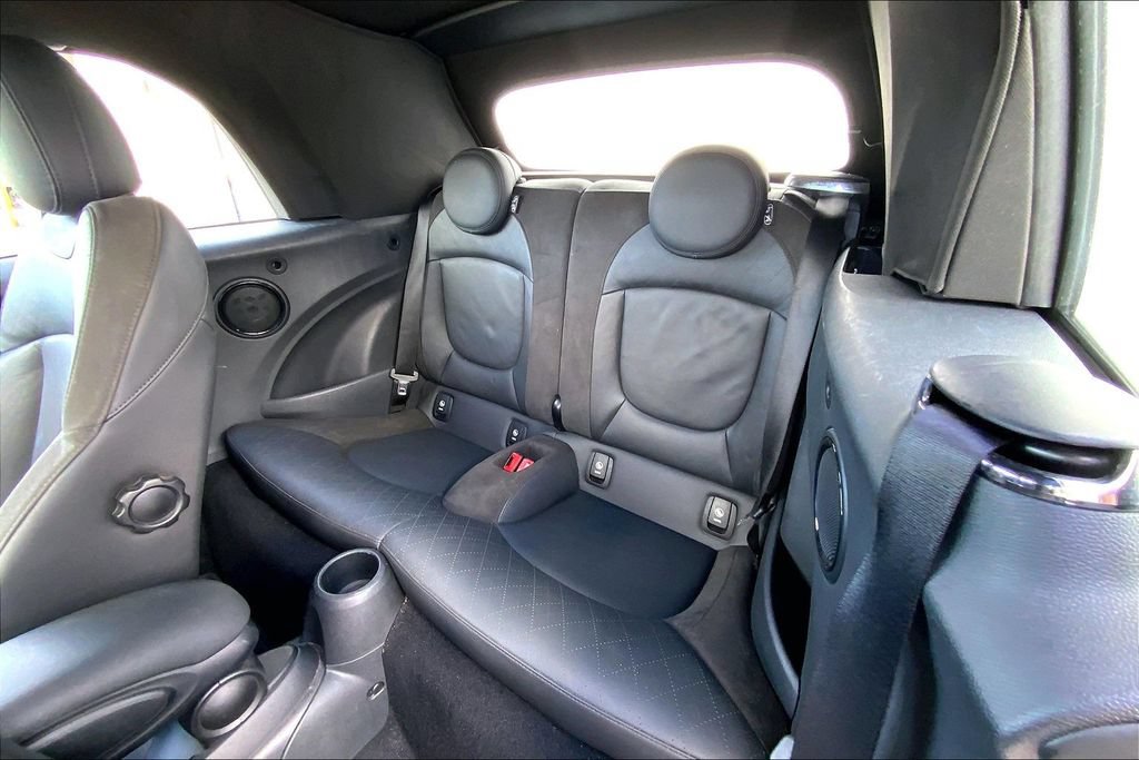 Used 2023 MINI Cooper S w/ Signature Upholstery Package FWD image 26