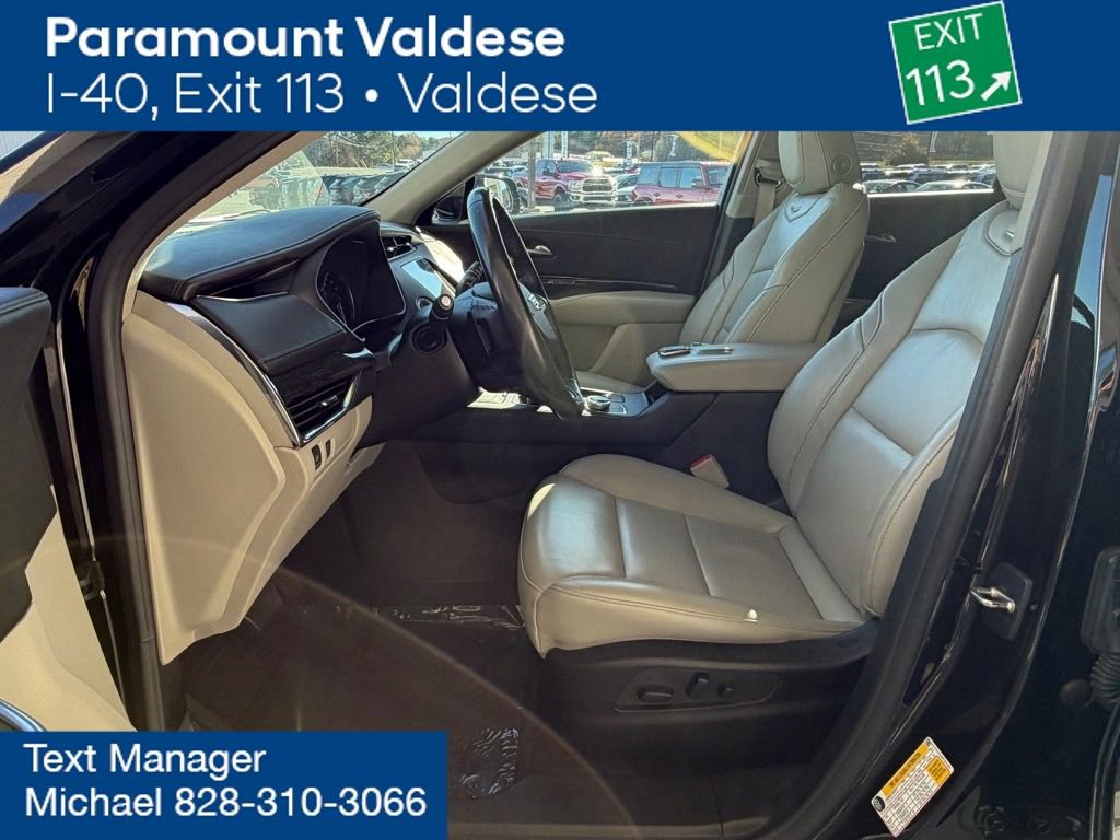 Used 2023 Cadillac XT4 Premium Luxury image 10