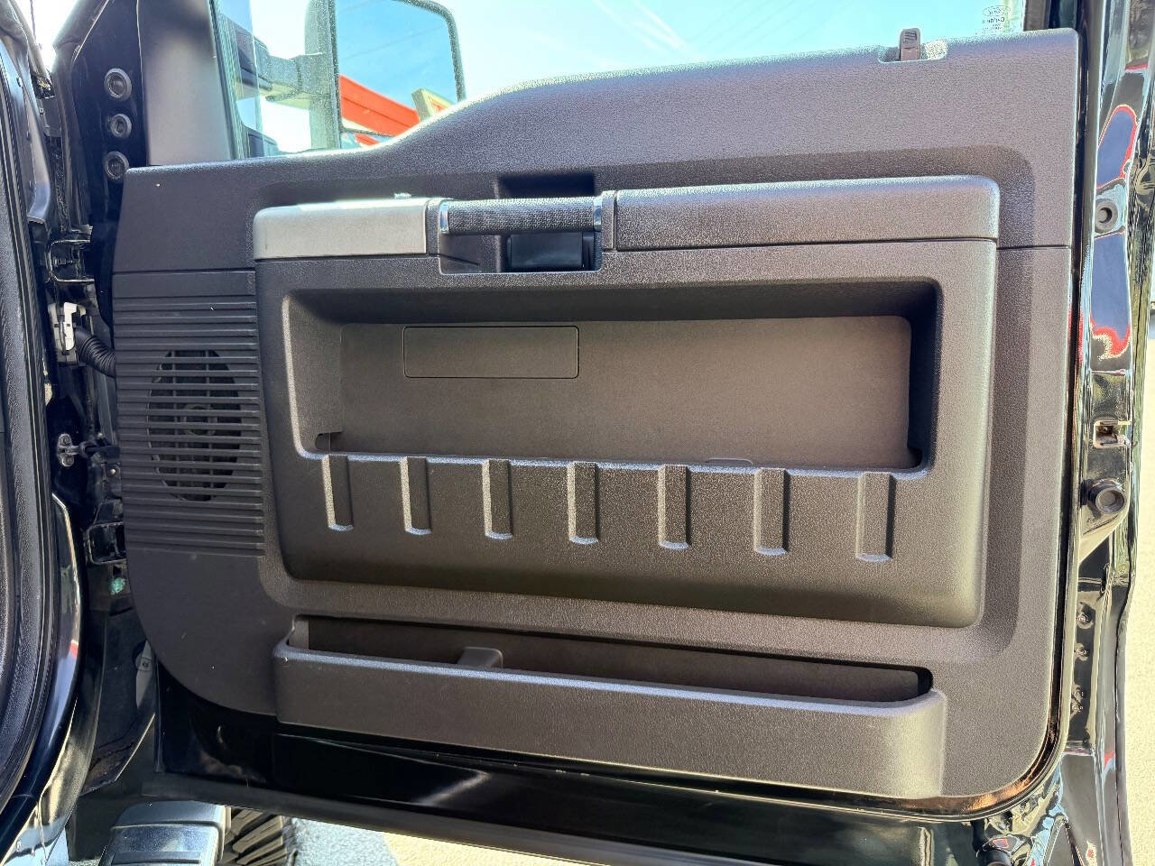 Used 2016 Ford F350 Lariat w/ Lariat Ultimate Package image 38