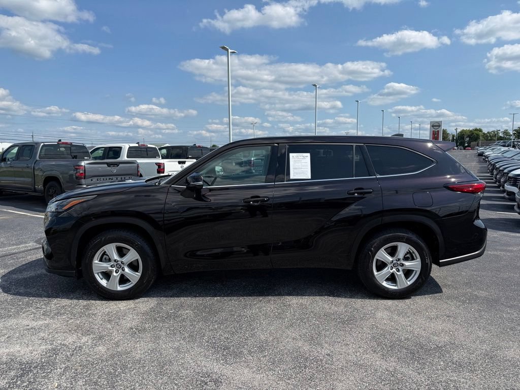 Used 2022 Toyota Highlander LE FWD image 51