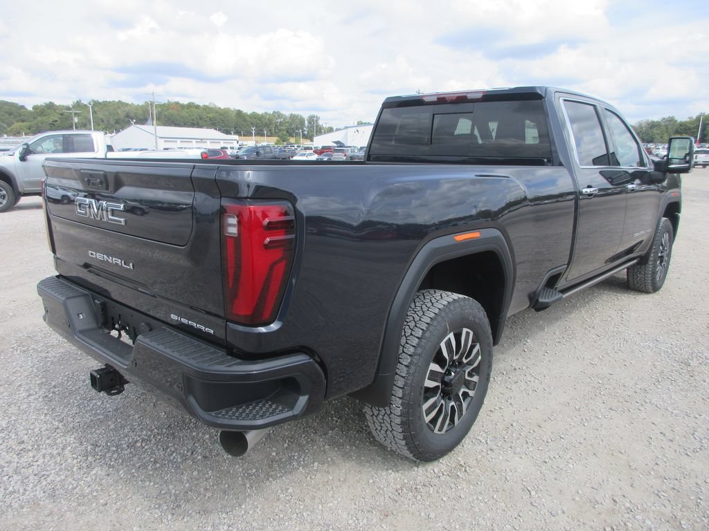 New 2026 GMC Sierra 3500 Denali Ultimate AWD/4WD image 4