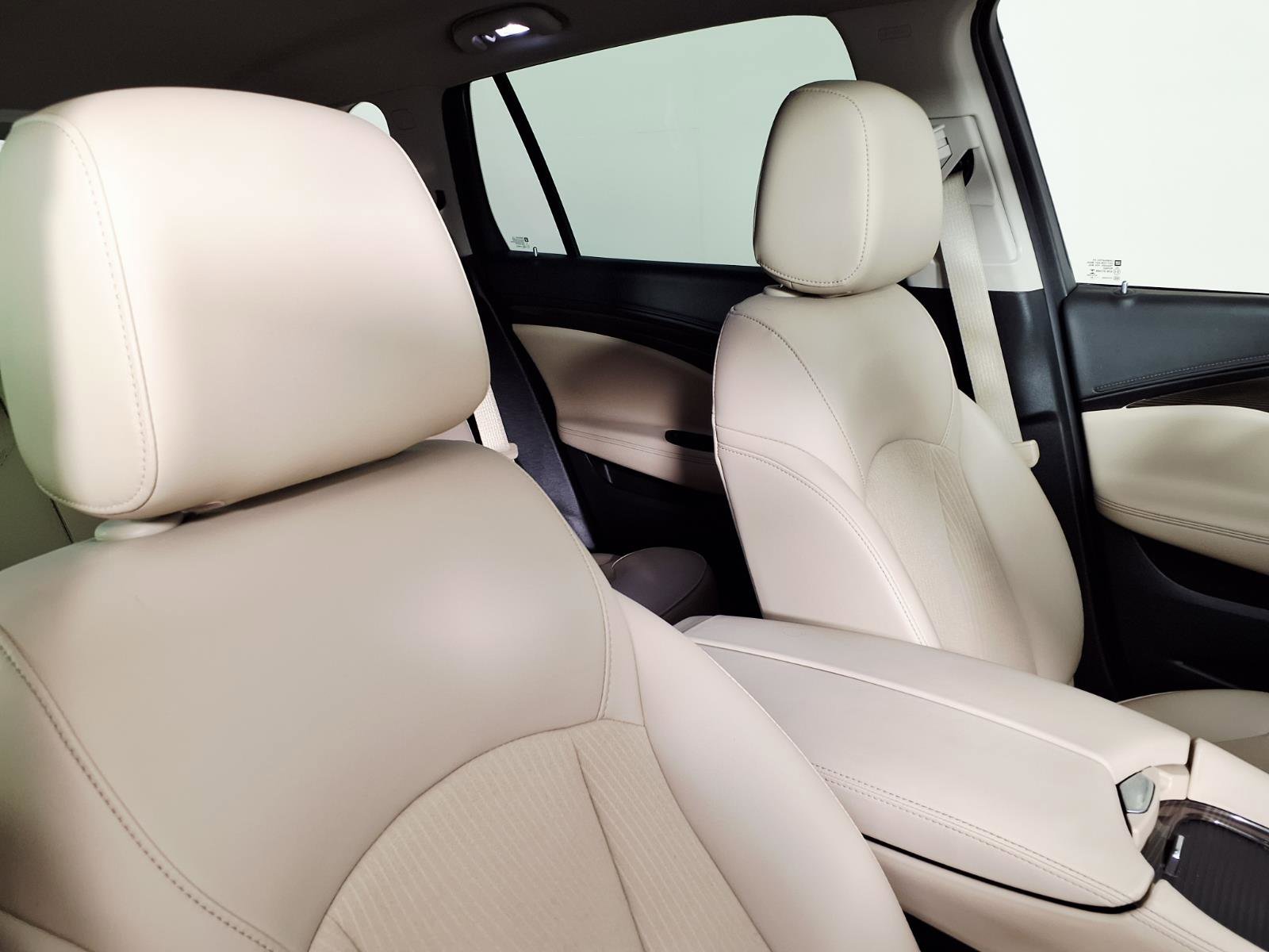 Used 2020 Buick Envision Preferred FWD image 10