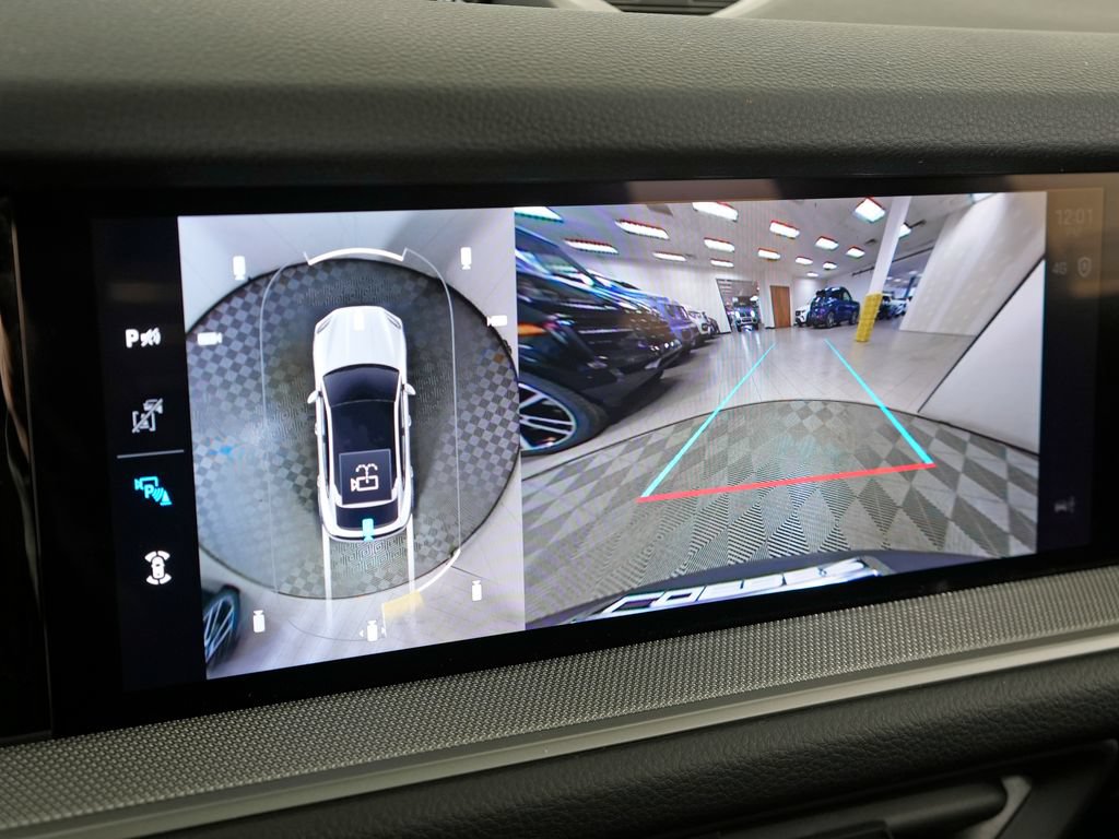 Certified 2026 Porsche Cayenne Coupe AWD/4WD image 30