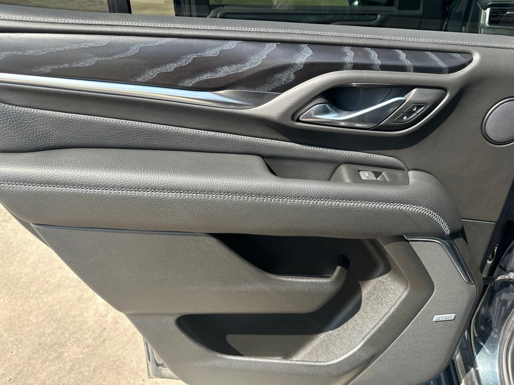 Used 2022 GMC Yukon Denali AWD/4WD image 23