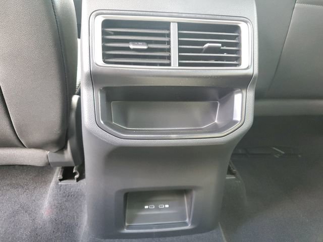 New 2026 Volkswagen Atlas Cross Sport SE image 12