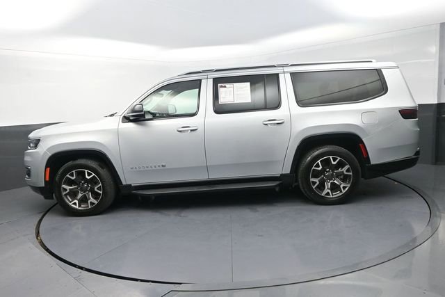 Used 2023 Jeep Wagoneer L Series III w/ Preferred Equipment Group image 6