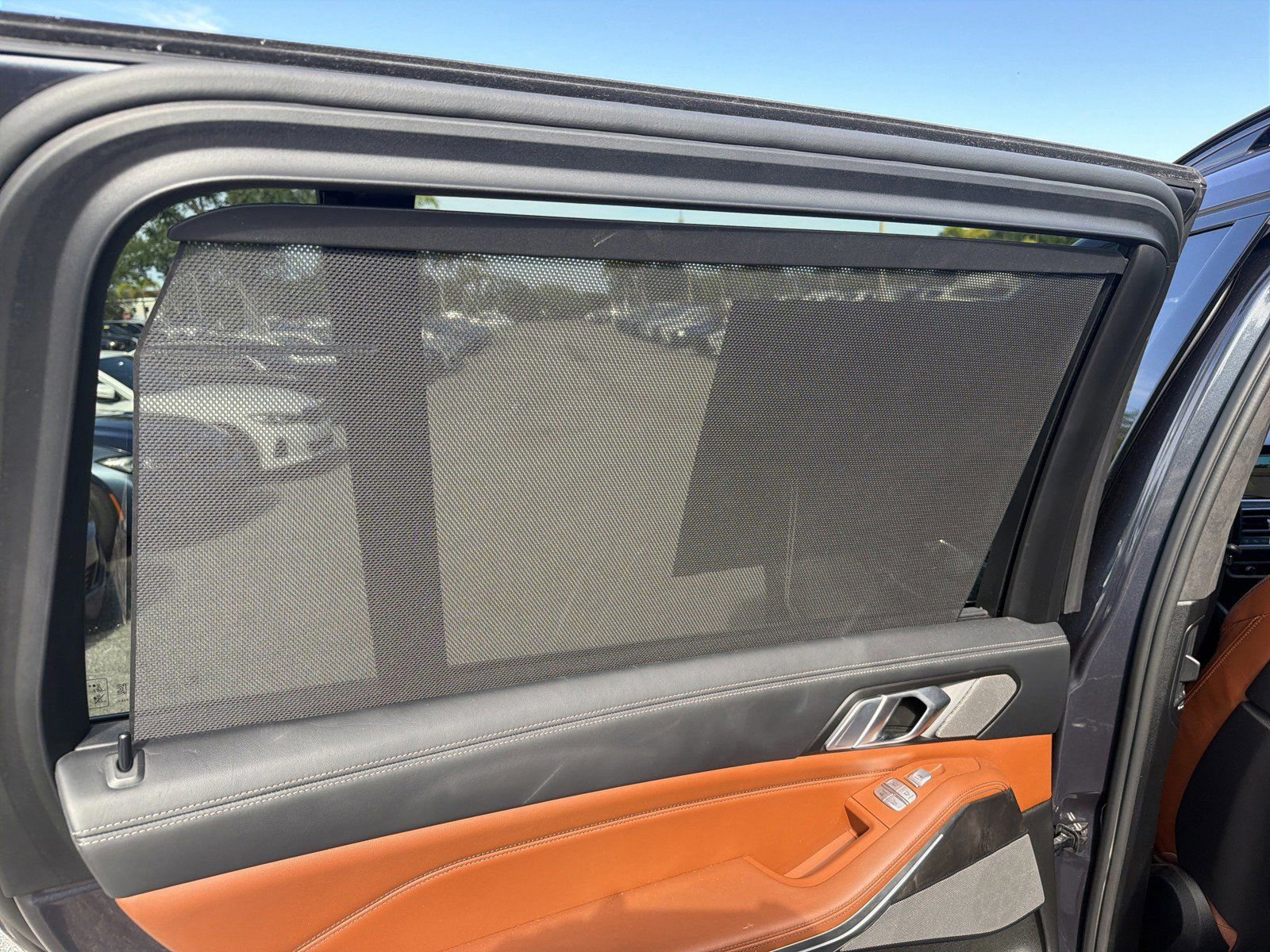 Used 2022 BMW X7 M50i w/ Dynamic Handling Package AWD/4WD image 23