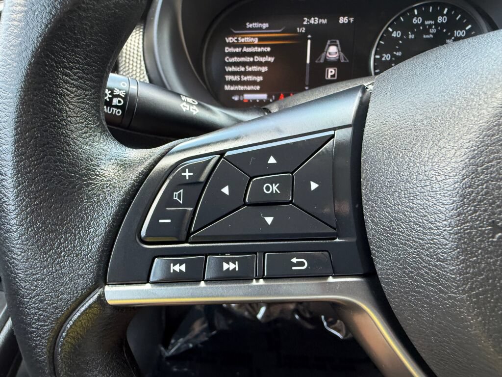 Used 2023 Nissan Kicks SV FWD image 14