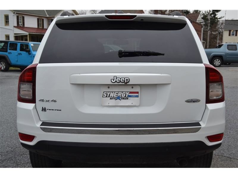 Used 2016 Jeep Compass High Altitude AWD/4WD image 4