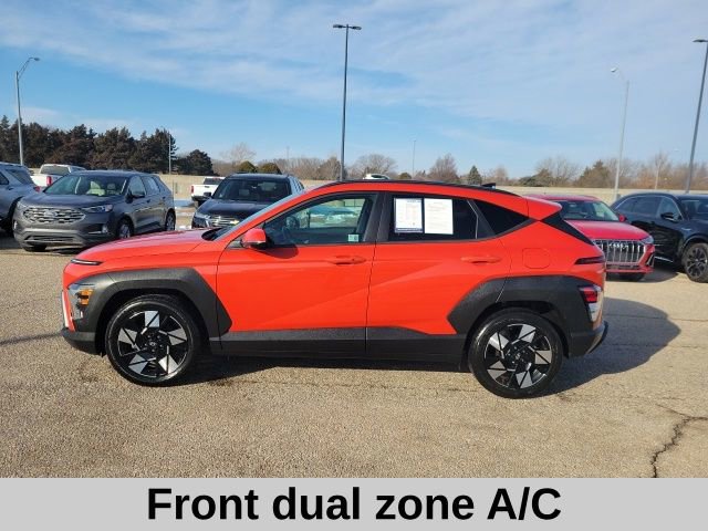 Used 2024 Hyundai Kona SEL image 3