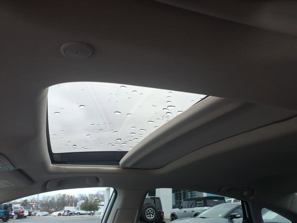 Used 2023 Honda Accord EX image 10