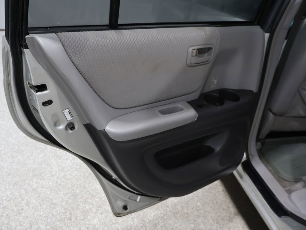 Used 2004 Toyota Highlander V6 image 20